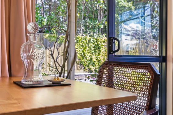 Admiral's Suite - ranch-slider door